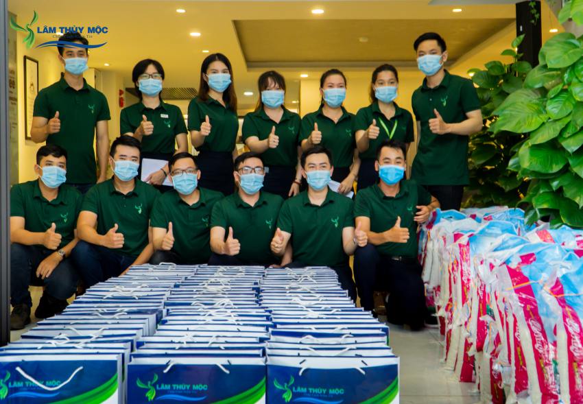 Đội ngũ cômg ty Địa Ốc Lâm Thủy Mộc tổ chức buổi thiện nguyện